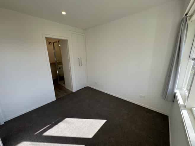 6/25 Whytehead crescent, St Heliers
