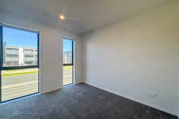 340D Ormiston Road, Flat Bush