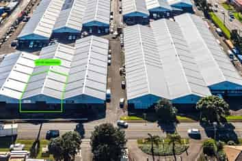 Road Front Warehouse | 440 m2