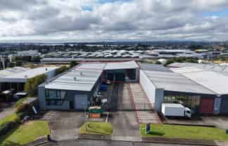 Versatile St Johns industrial - 773sqm