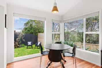 10 Loasby Crescent, Newlands