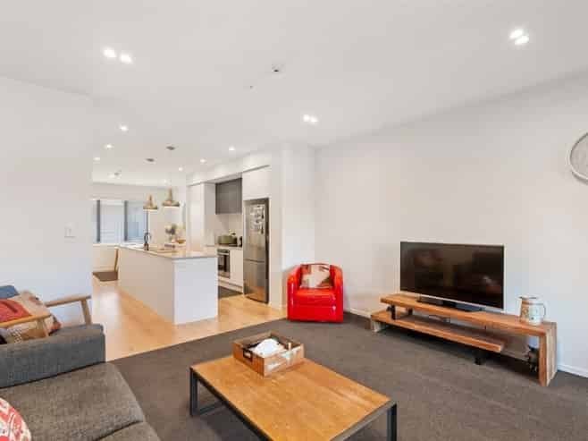 86 Rangihina Road, Hobsonville