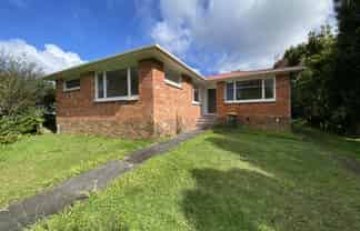 24 Trojan Cres, New Lynn