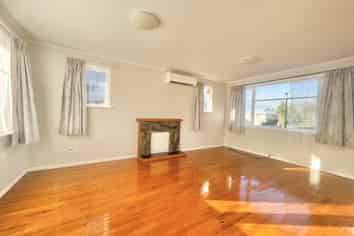 24 Trojan Cres, New Lynn