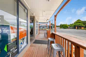 Licenced café and bar - going concern