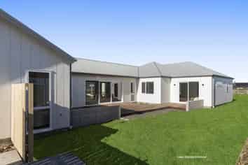 143 Silver Peaks Drive, West Melton