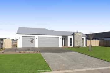 143 Silver Peaks Drive, West Melton
