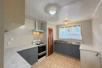 42 Kimberley Grove, Westbrook