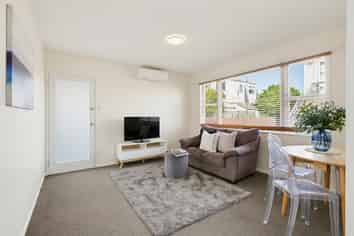 4/56 Brussels Street, Miramar