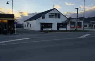 High-Exposure Commercial Premises for Lease