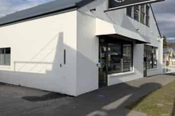 High-Exposure Commercial Premises for Lease