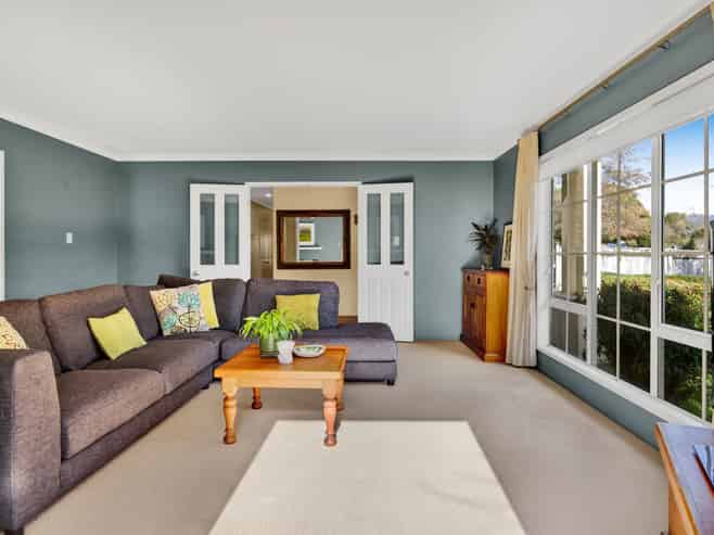51 Shelter Grove, Frankleigh Park