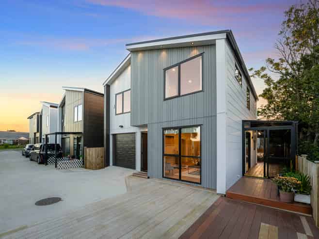 2C Meadway, Sunnyhills