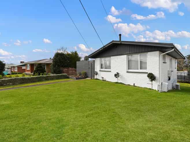 24 Garden Heights Avenue, Glenview