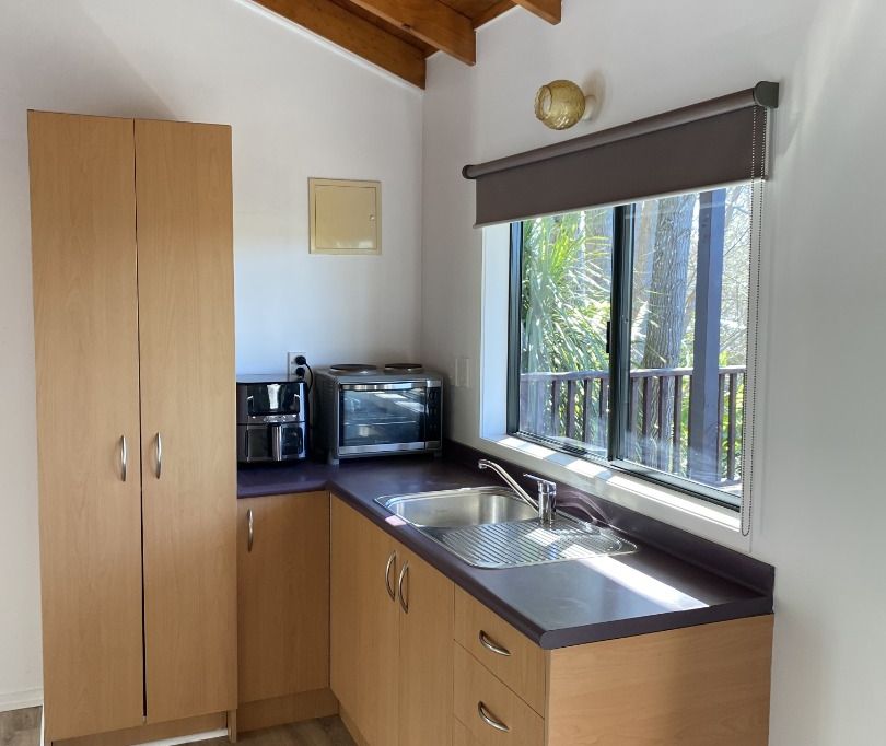 Unfurnished Private 1 Bedroom Cabin #1 5