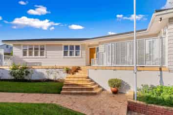 52 Edmund Street, Saint Heliers