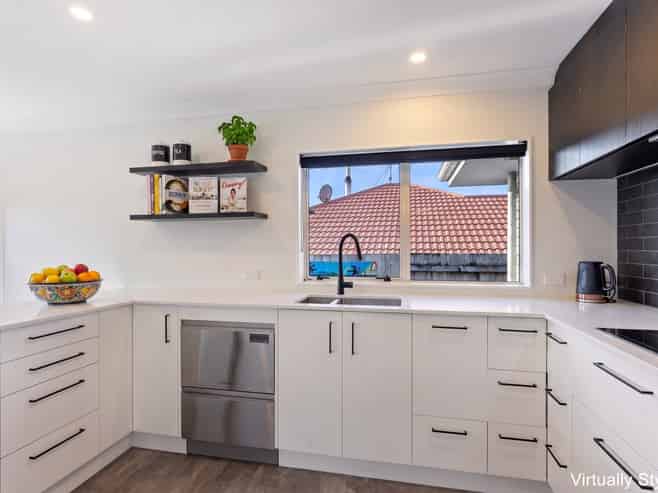 2 Harvest Court, Paraparaumu