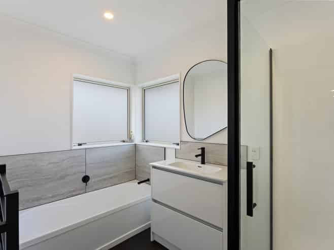 2 Harvest Court, Paraparaumu