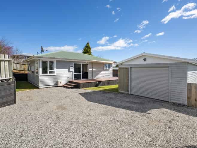 2/118 Gillies Avenue, Taupo