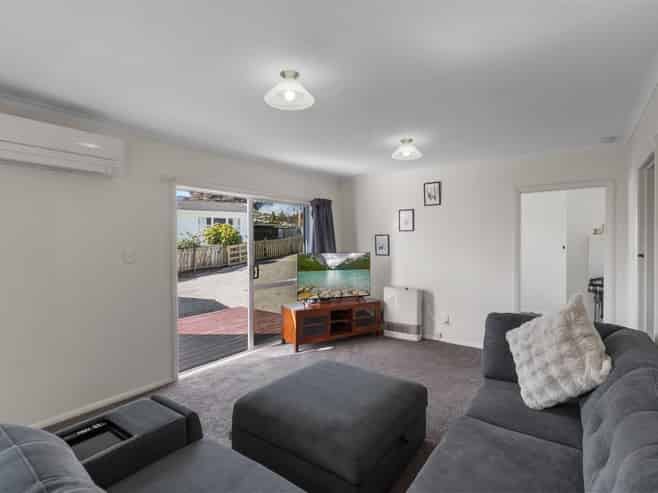 2/118 Gillies Avenue, Taupo