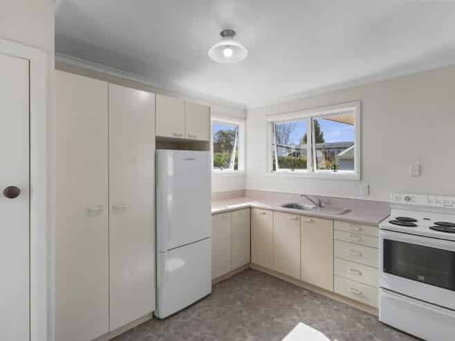 2/118 Gillies Avenue, Taupo