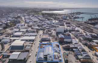 Vendor instructs sale - As is, where is' 3,025 sqm