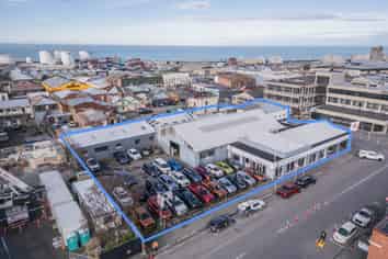 Vendor instructs sale - As is, where is' 3,025 sqm