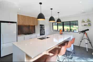 97 Solan Drive, Waimauku