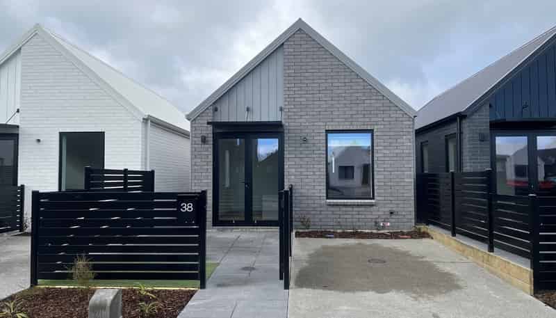 38/160 Mazengarb Road, Paraparaumu