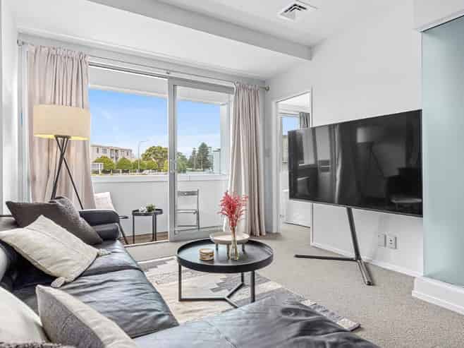 307A/130 Anzac Street, Takapuna