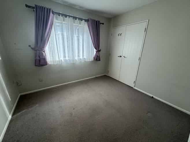 41 Kerrykeel Drive, Flat Bush
