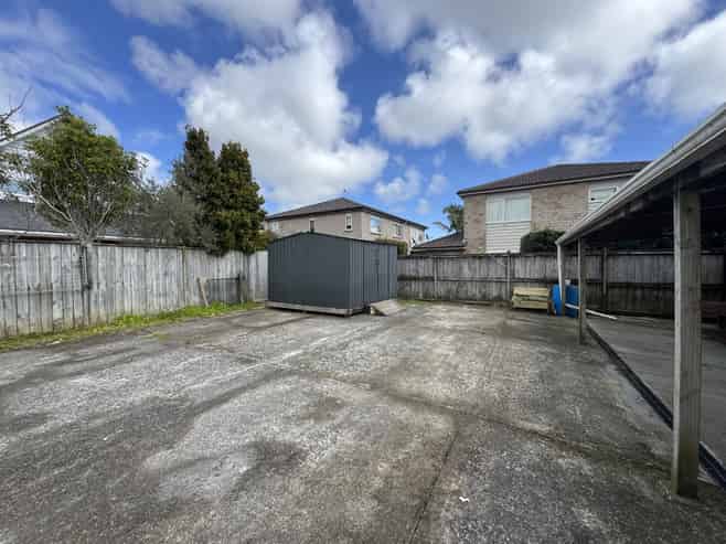 41 Kerrykeel Drive, Flat Bush