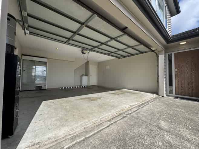 41 Kerrykeel Drive, Flat Bush