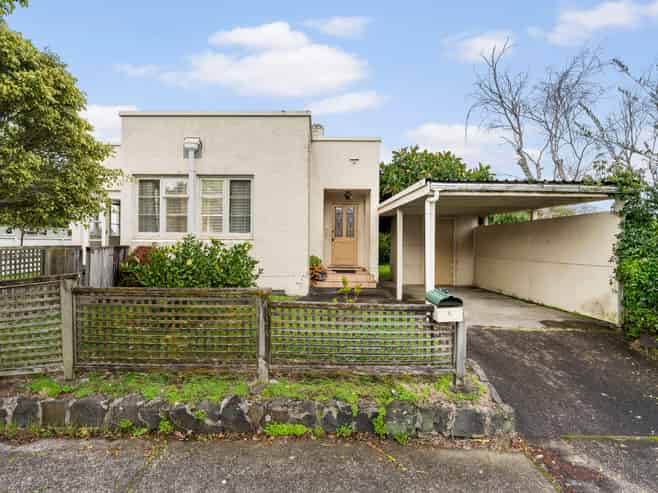 1/1 Tokomaru Street, Orakei