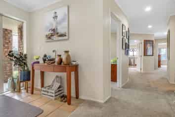 73C Thomas Crescent, Western Heights