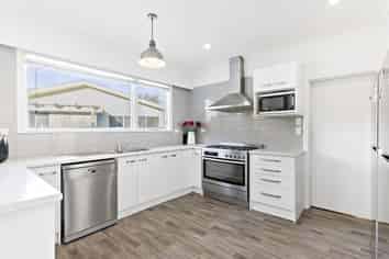 4 Orr Crescent, Hutt Central