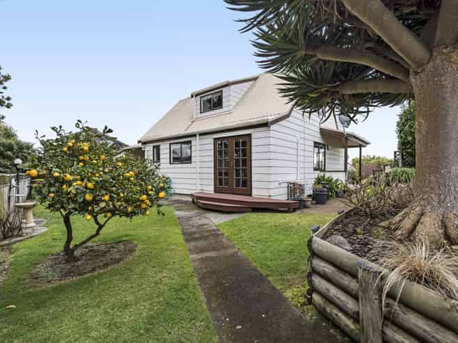 103E Barrett Road, Whalers Gate