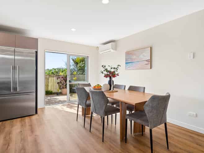 16A Keystone Avenue, Three Kings