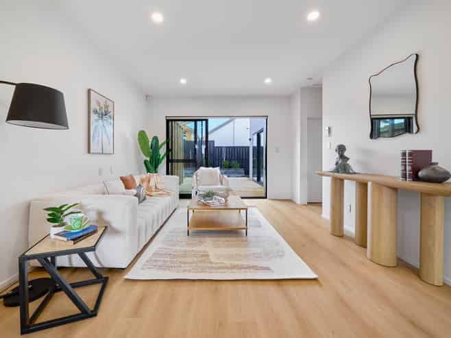 25 Paretao Street, Massey