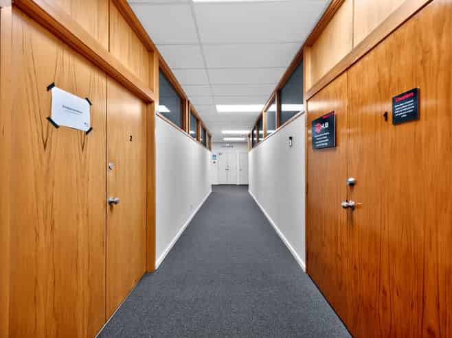 Affordable Birkenhead office space with parking