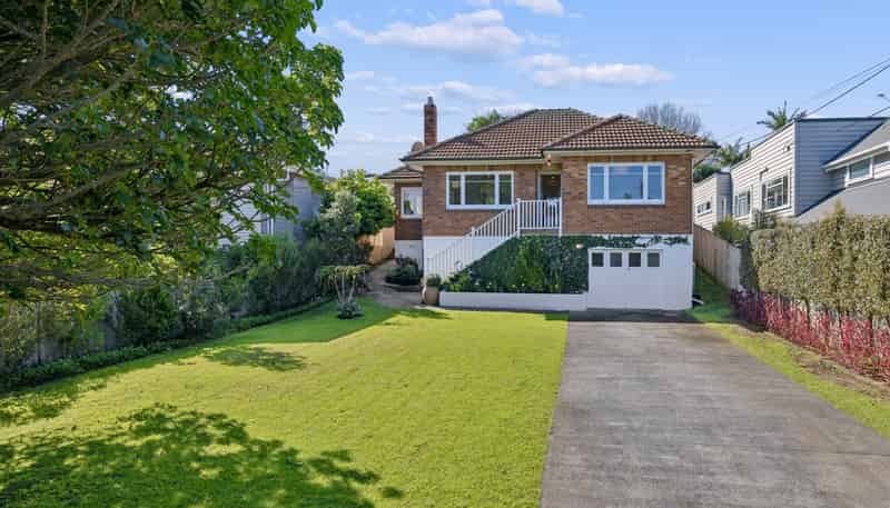12 Wairoa Road, Devonport