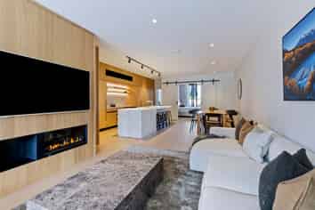 23/2 McKinlay Lane, Jacks Point