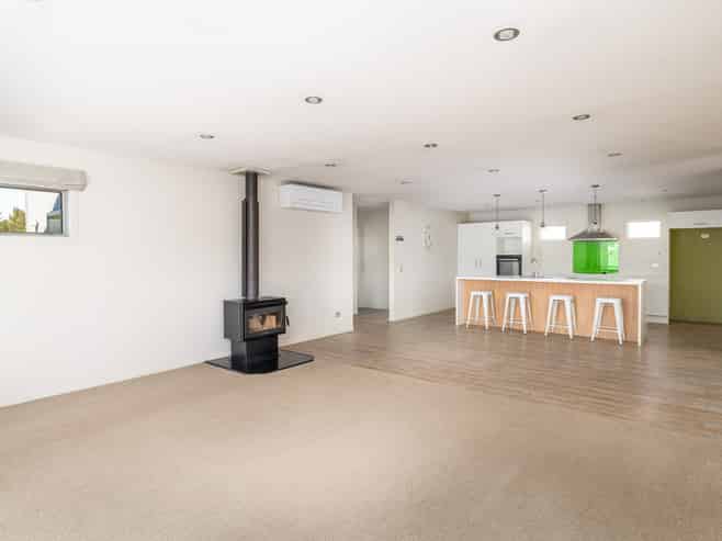36 Henderson Drive, Alexandra