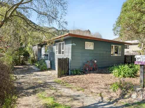 1/215 Brook Street, Nelson City
