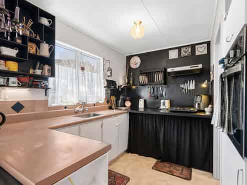 1/215 Brook Street, Nelson City