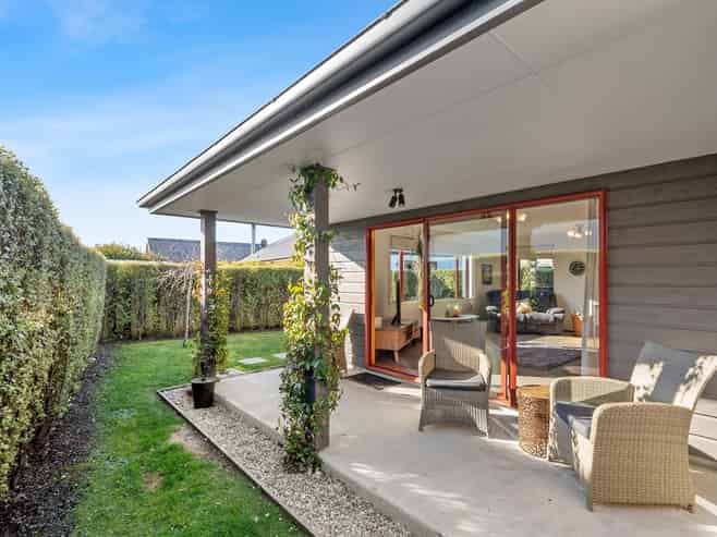 11B Little Oak Common, Wanaka