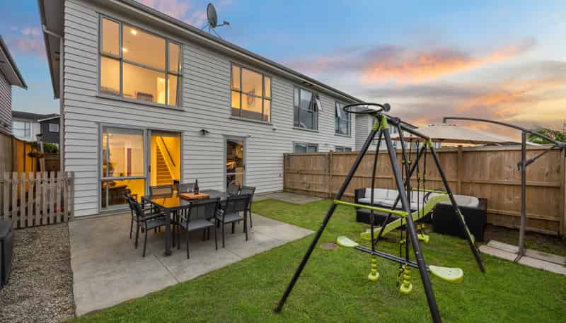 27 Forbes McCammon Drive, Swanson