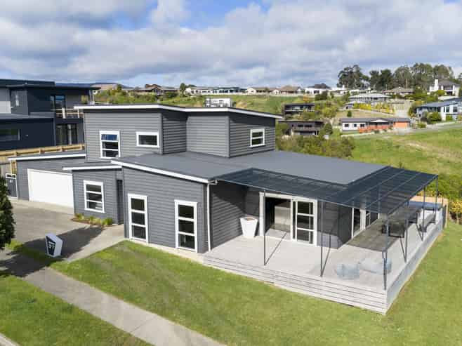 37 Vaucluse Heights, Fitzherbert