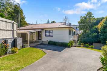 95B Fairclough Road, Beach Haven