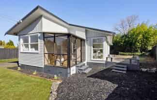 16 Gerrand Place, Chedworth